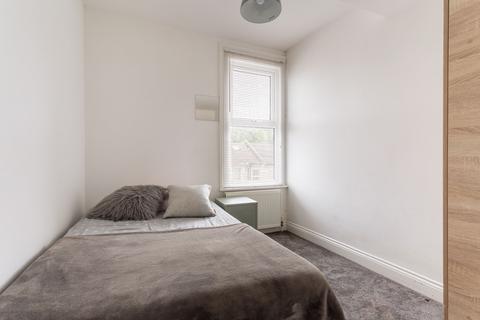 3 bedroom terraced house to rent, Brighton BN2