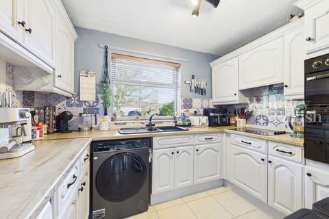34 Beech Way, Dickleburgh, Diss, IP21 4NZ