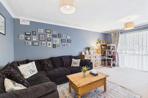 34 Beech Way, Dickleburgh, Diss, IP21 4NZ