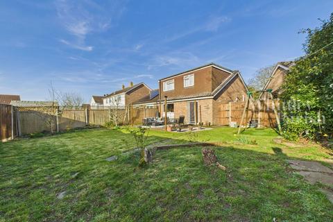3 bedroom semi-detached house for sale, Beech Way, Dickleburgh, Diss