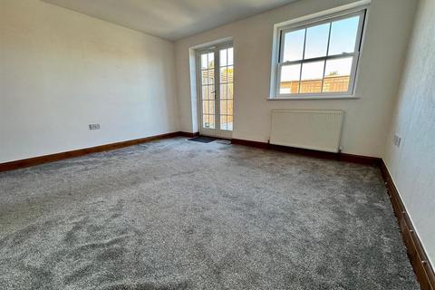 2 bedroom terraced house for sale, The Hawthorns, Southminster