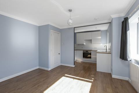 16/6 Allanfield, Edinburgh, EH7 5YJ