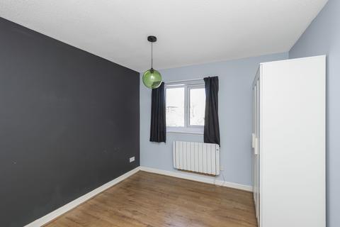 16/6 Allanfield, Edinburgh, EH7 5YJ