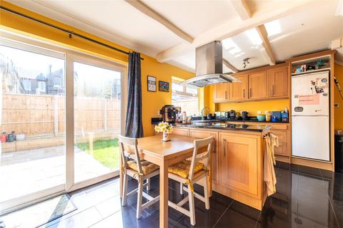 14 Admiralty Road, Upnor, Rochester, ME2 4XY