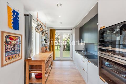 2 bedroom apartment for sale, Apple Tree Road, London, N17