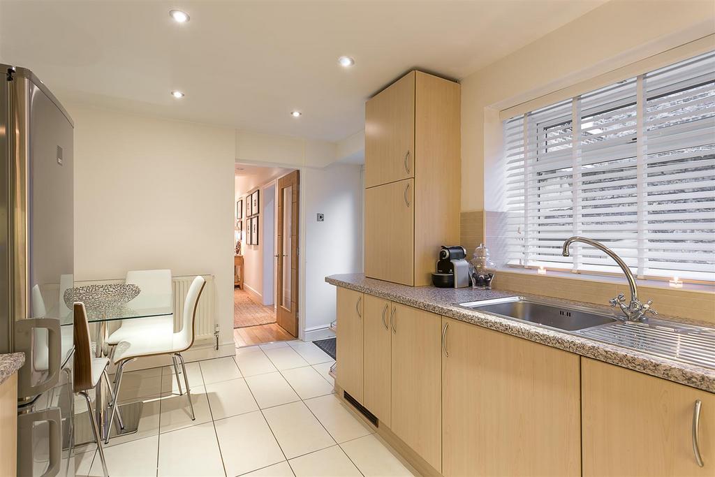 Kitchen/Breakfast Room
