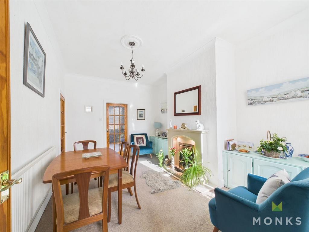 CAM01520 G0-PR0165-STILL009.jpg