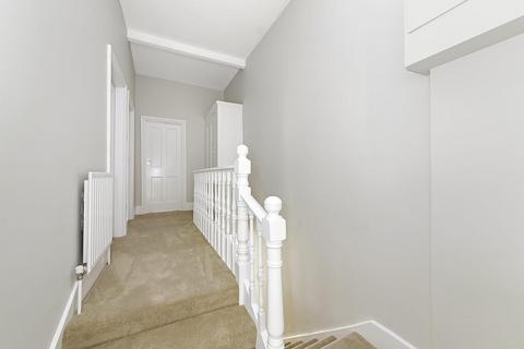 23a Oaksford Avenue, London, SE26 6AR