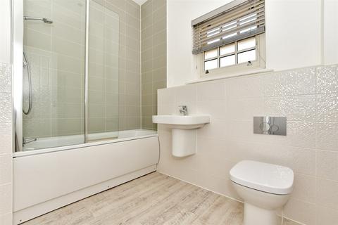 4 bedroom detached house for sale, Goodsall Road, Tenterden TN30