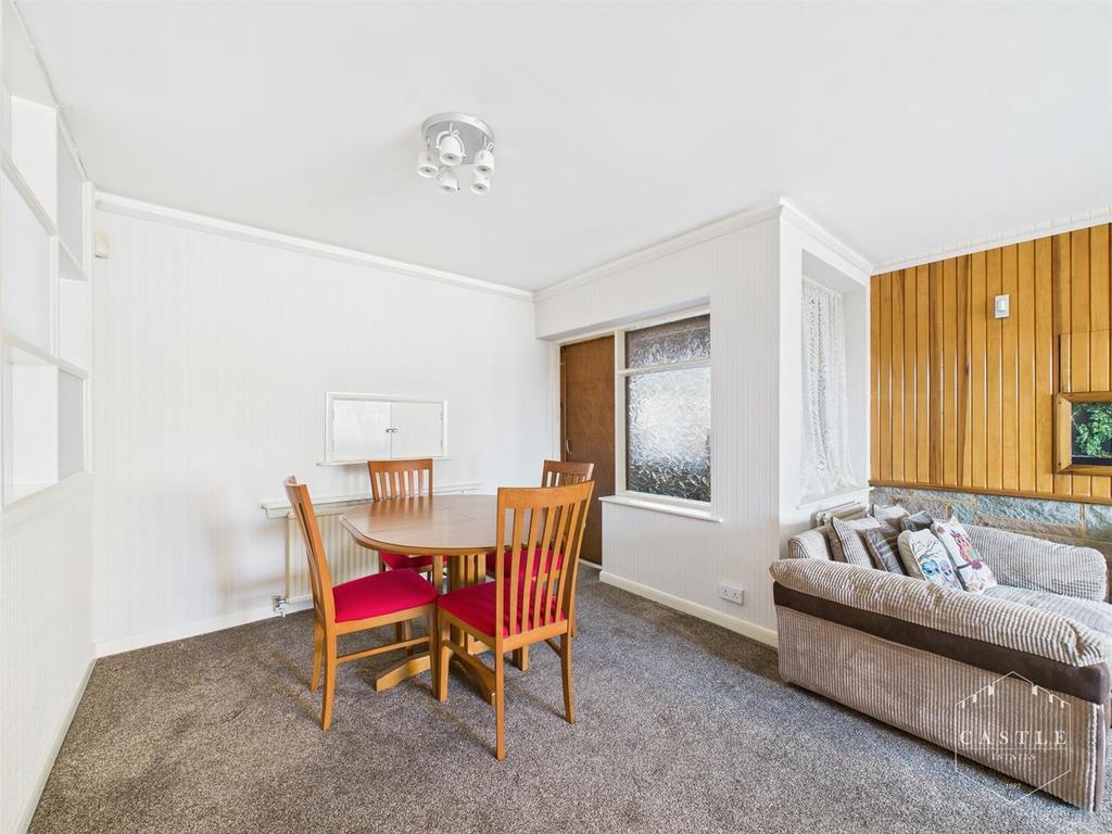 Lounge/dining room