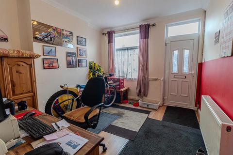 2 bedroom terraced house for sale, Dale Road, Carlton