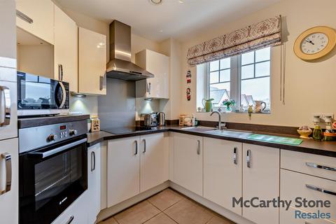 2 bedroom apartment for sale, Roslyn Court, Lisle Lane, Ely, Cambridgeshire, CB7 4FA