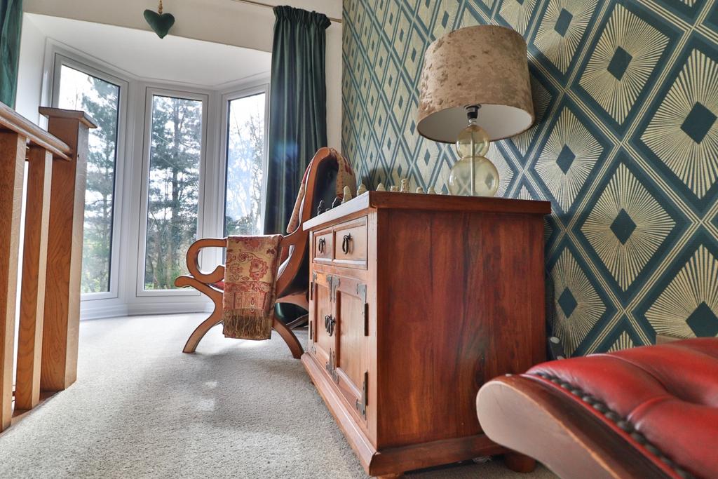 Galleried landing