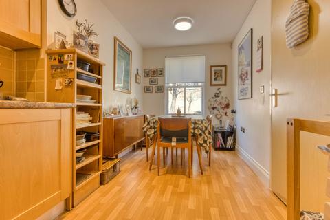 2 bedroom ground floor flat for sale, 50 St. Josephs Field, Taunton