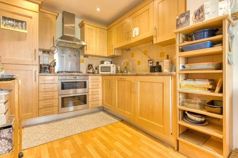 2 bedroom ground floor flat for sale, 50 St. Josephs Field, Taunton