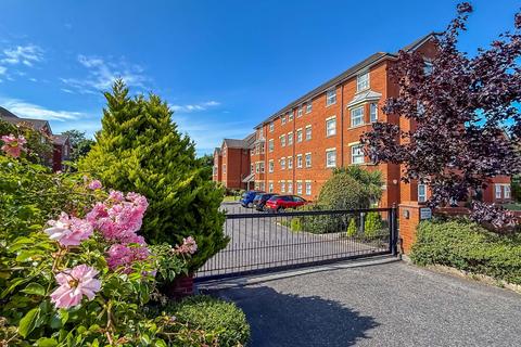 2 bedroom flat for sale, Cambridge Road, Southport PR9