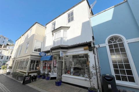 Foss Street, Dartmouth