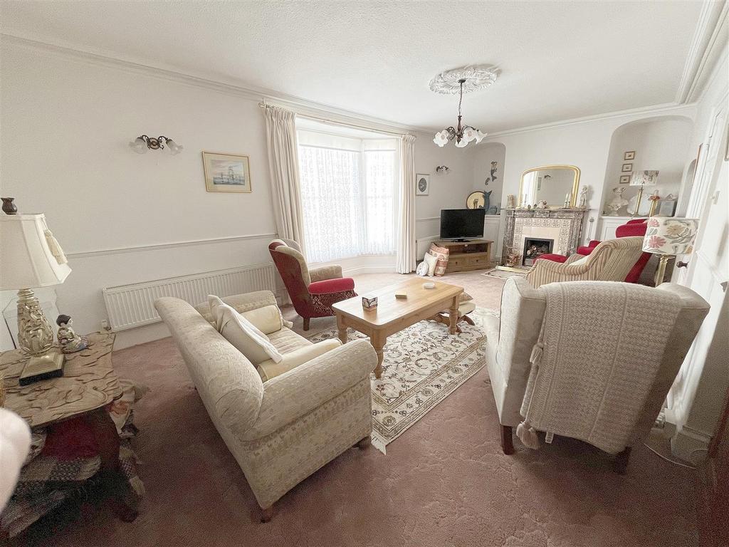 Sitting Room 2.jpg