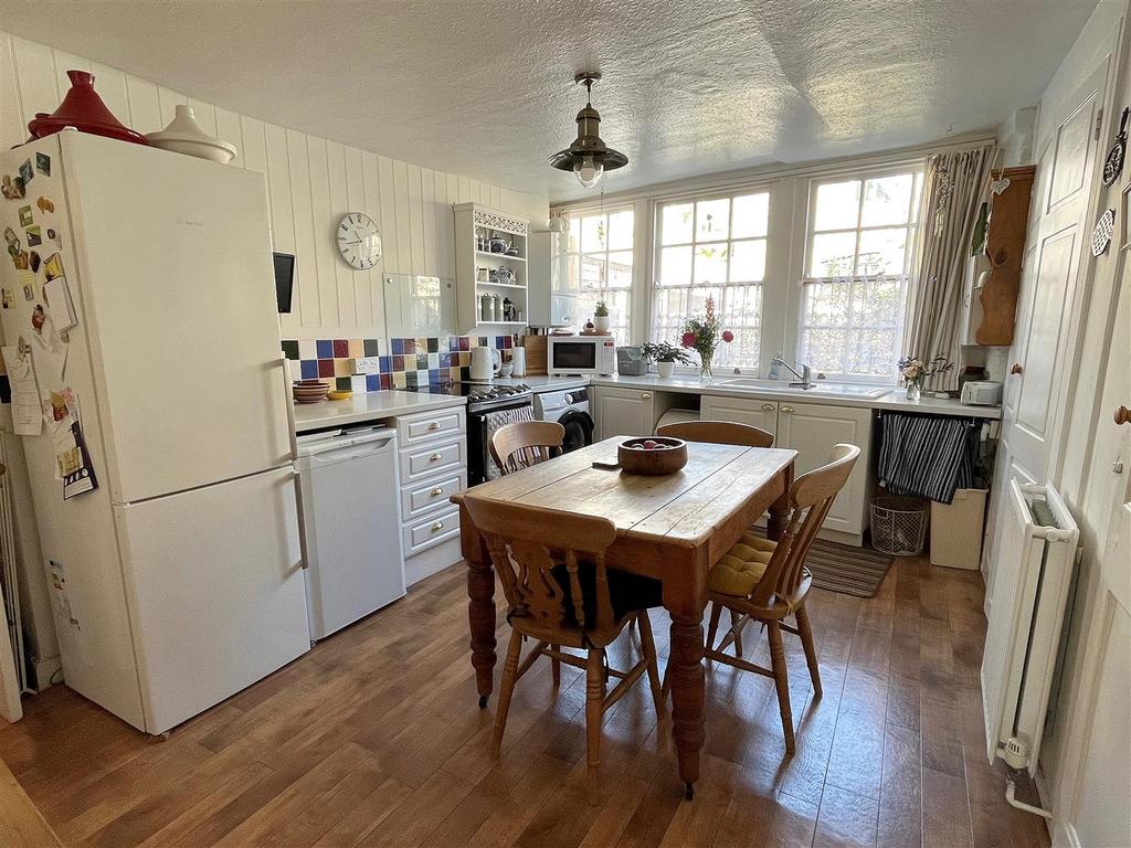 Kitchen.jpg
