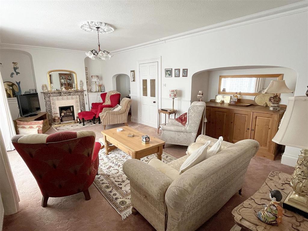 Sitting Room.jpg