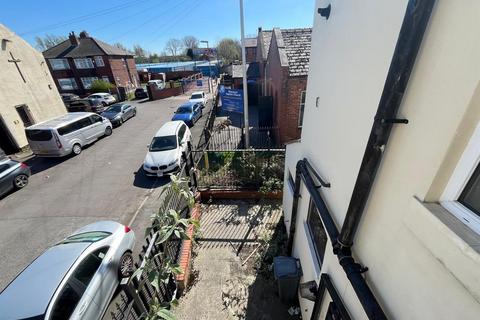 Property for sale, Oldham Road, Manchester M40