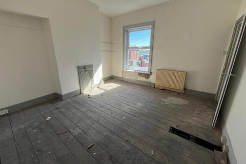 Property for sale, Oldham Road, Manchester M40