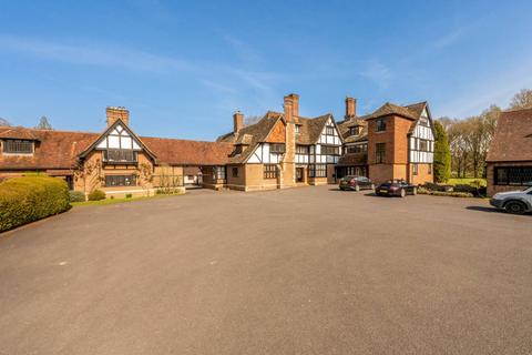 4, Fulmer Chase Stoke Common Road, Fulmer, Slough, SL3 6HB