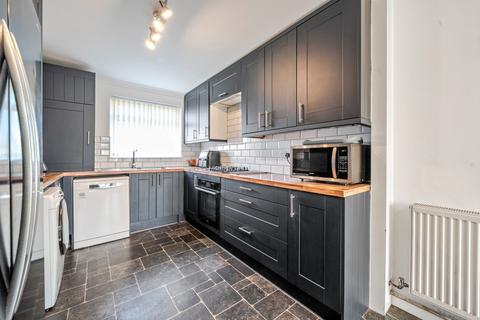 16 Bracknell Close, Luton, LU4 0TL