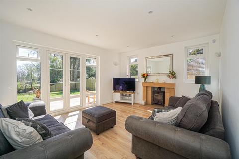 3 bedroom detached bungalow for sale, Grange Road, Hastings