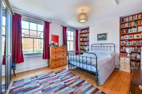 26 Geldeston Road, London, E5 8RQ