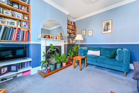 26 Geldeston Road, London, E5 8RQ