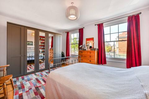 26 Geldeston Road, London, E5 8RQ
