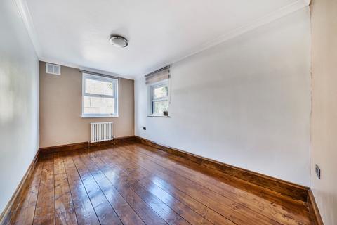 3 bedroom flat to rent, Parkfield Road, New Cross, London, SE14