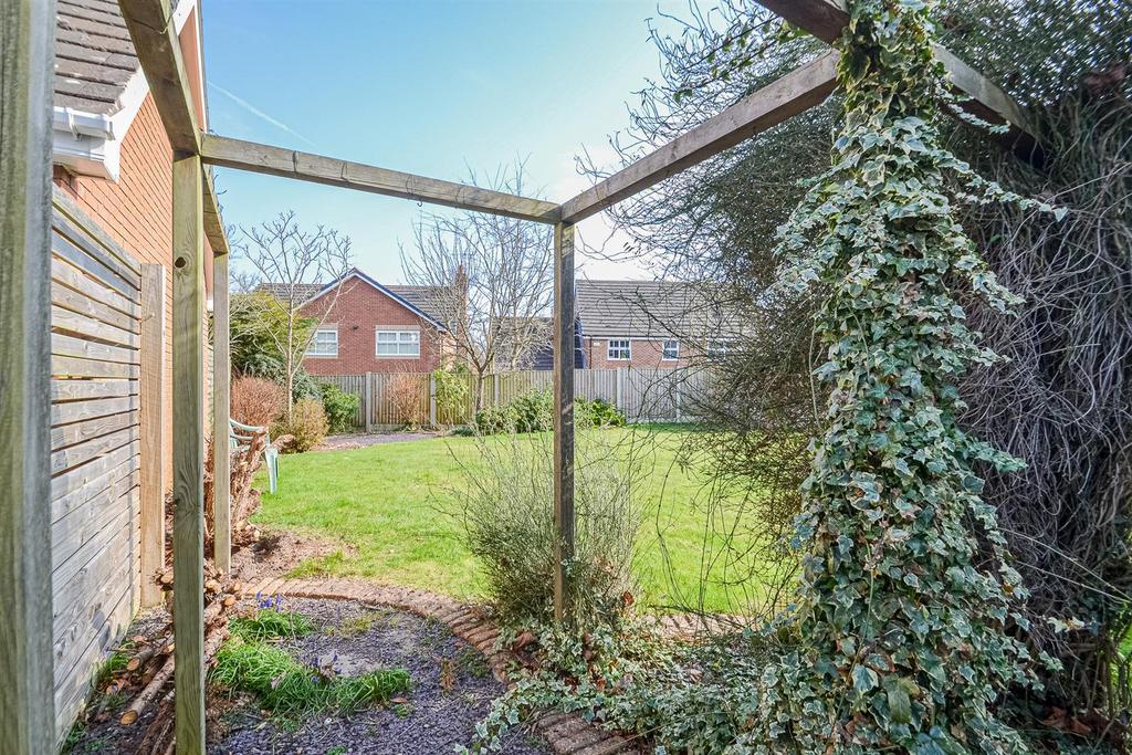 Pergola &amp; Garden View