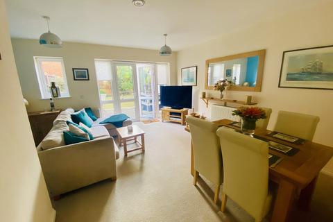 undefined, Black Knight Close, East Cowes, Isle of Wight