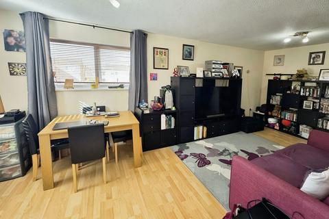 17 Affleck Close, Toothill, Swindon, SN5 8DF