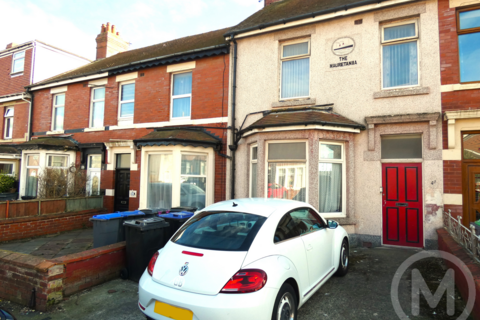 6 bedroom terraced house for sale