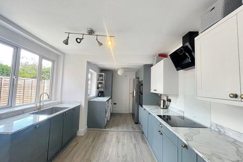 35 Central Road, Gloucester, GL1 5BU