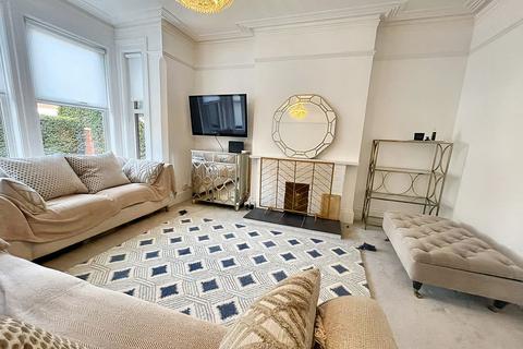 35 Central Road, Gloucester, GL1 5BU