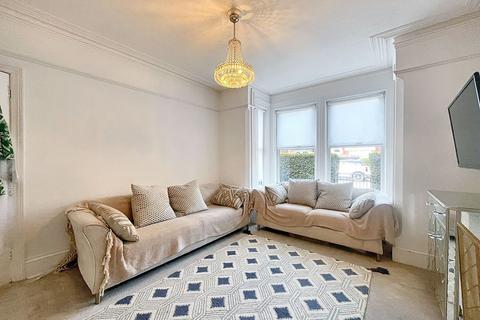 35 Central Road, Gloucester, GL1 5BU