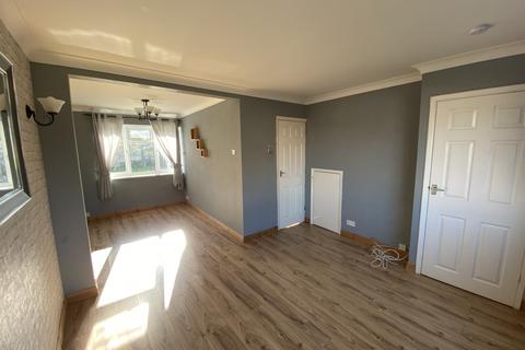2 bedroom terraced house to rent, Laburnum Drive, Chelmsford, CM2