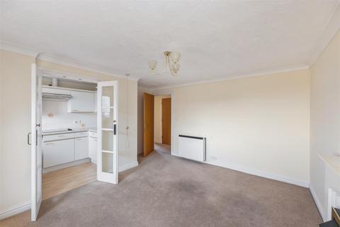 2 bedroom retirement property for sale, Holland Road, Hove