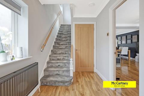 8 Crossways, Chelmsford, CM2 9EP