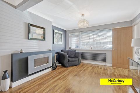 8 Crossways, Chelmsford, CM2 9EP