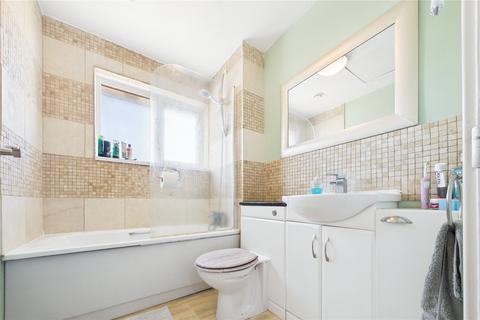 35 The Quantocks, Thatcham, RG19 3SF