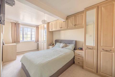 3 bedroom detached house for sale, The Myrke, Datchet SL3