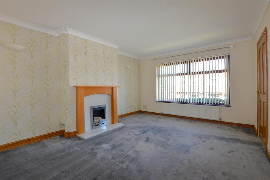 Living Room 1.jpg