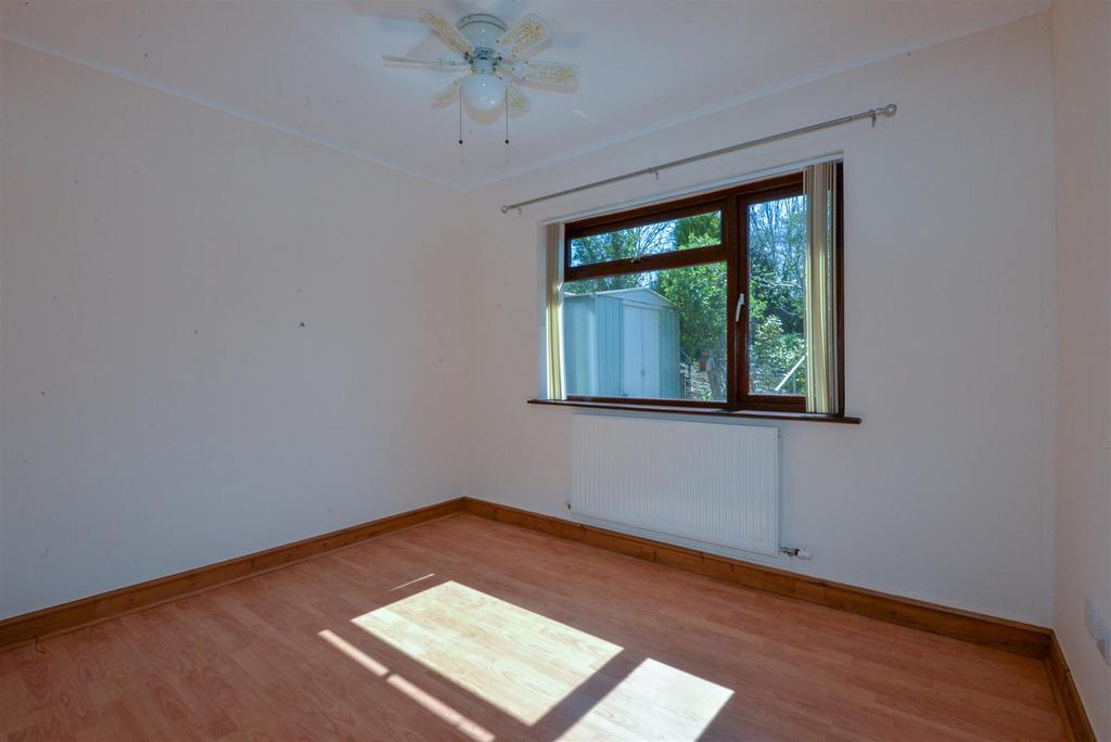 Bedroom2 1.jpg