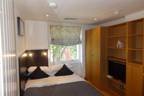 undefined, Cartwright Gardens, Bloomsbury, London, WC1H
