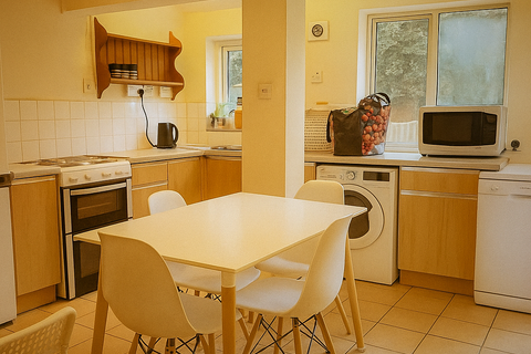 6 bedroom semi-detached house to rent, Harcourt Terrace, Headington OX3